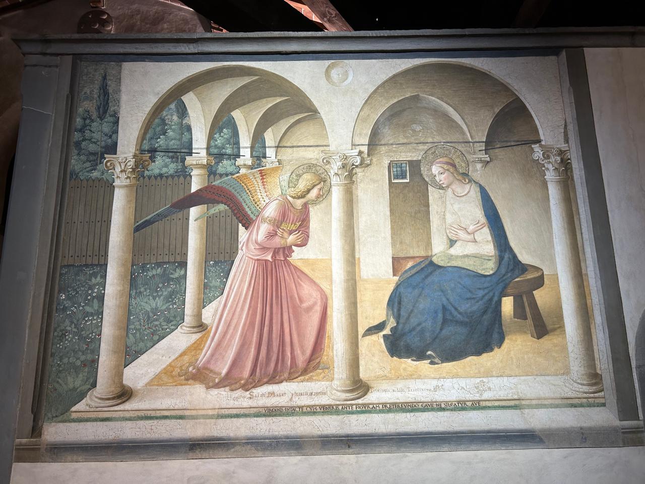 Afresco da Anunciação de Fra Angelico no corredor do Convento de San Marco